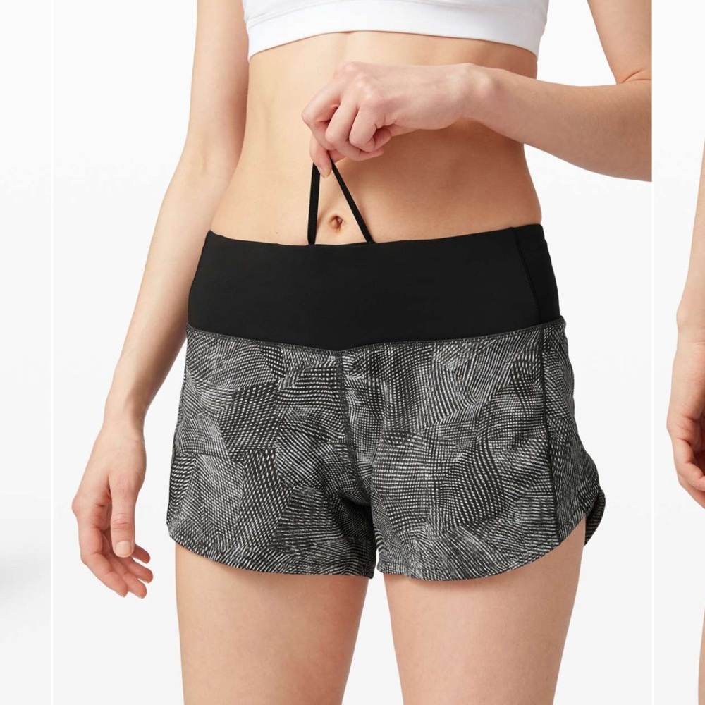 Lululemon Speed Up Short Long *4" Updated Fit
(Size 14)